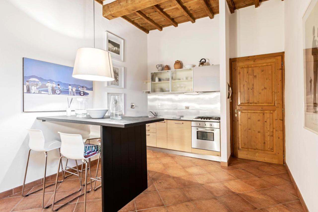Palazzo Pitti & Boboli Comfortable Apartment Флоренция Экстерьер фото